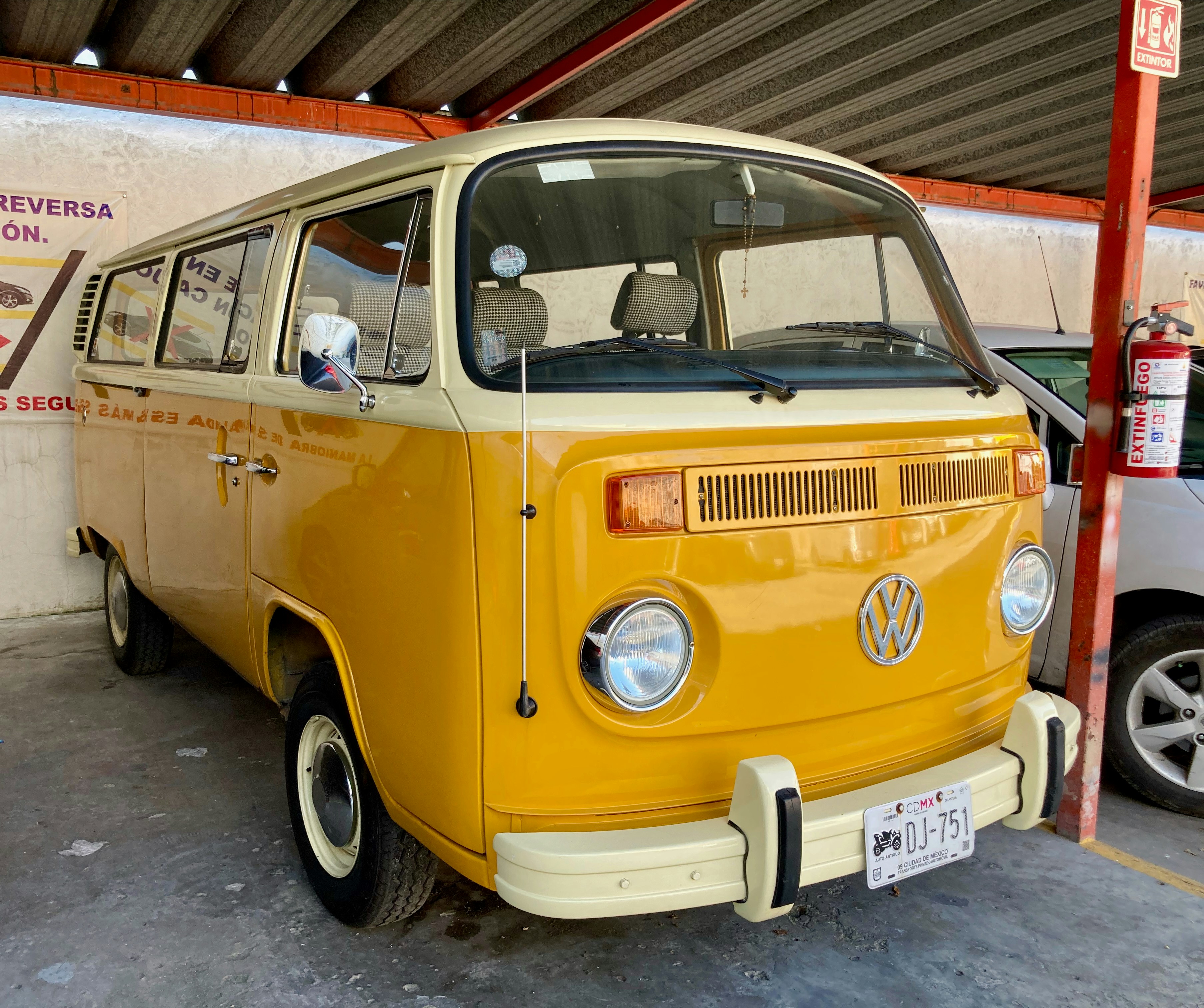 Volkswagen Kombi T2